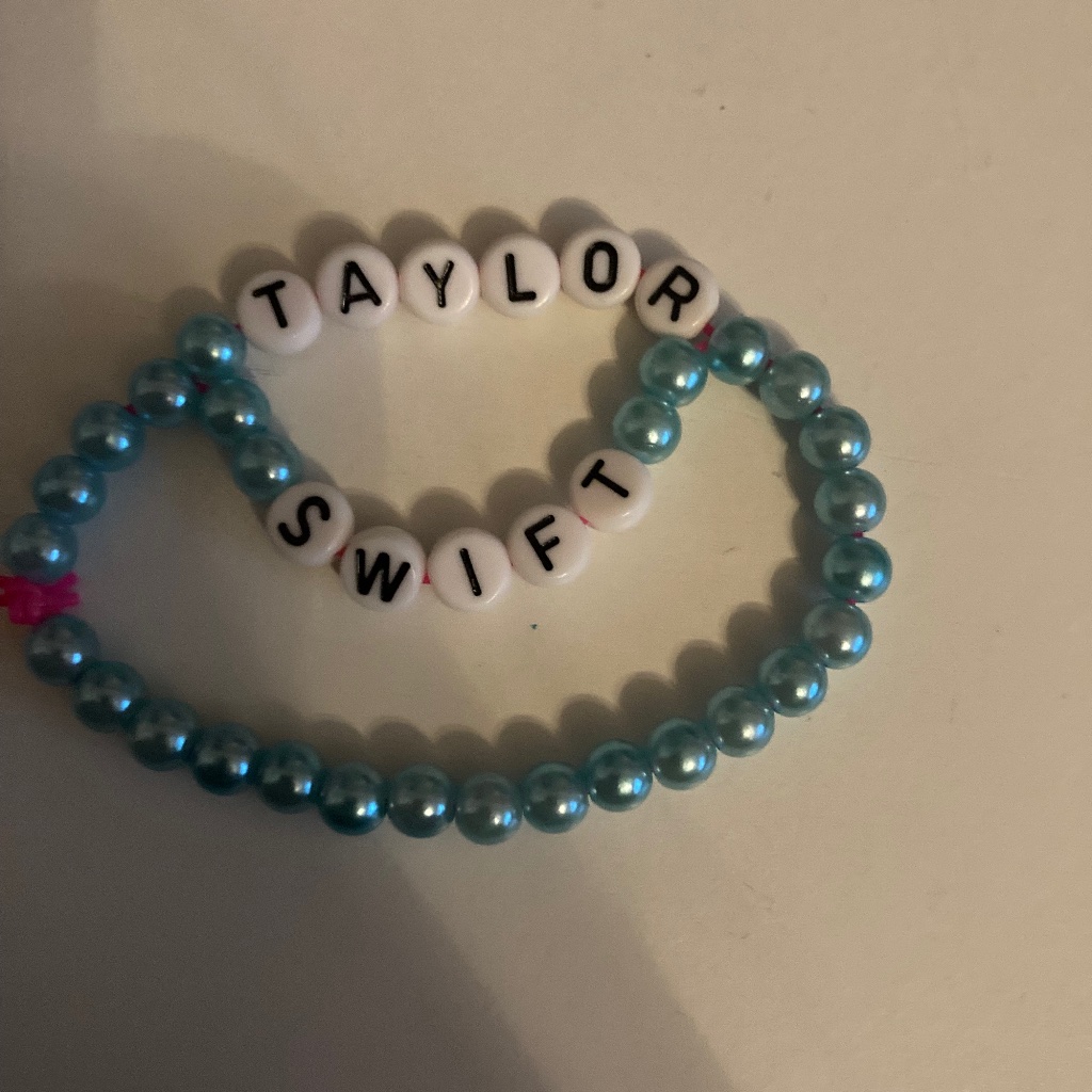 Taylor Swift Bracelet 5$